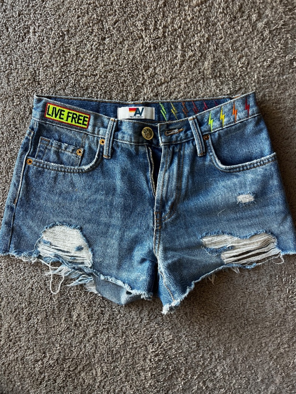 AVIATOR NATION MID RISE BOYFRIEND CUTOFF SHORTS, SUPERLIGHT, SIZE 24